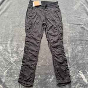 The North Face Aphrodite 2.0 Pants Women’s Size M Black NWT